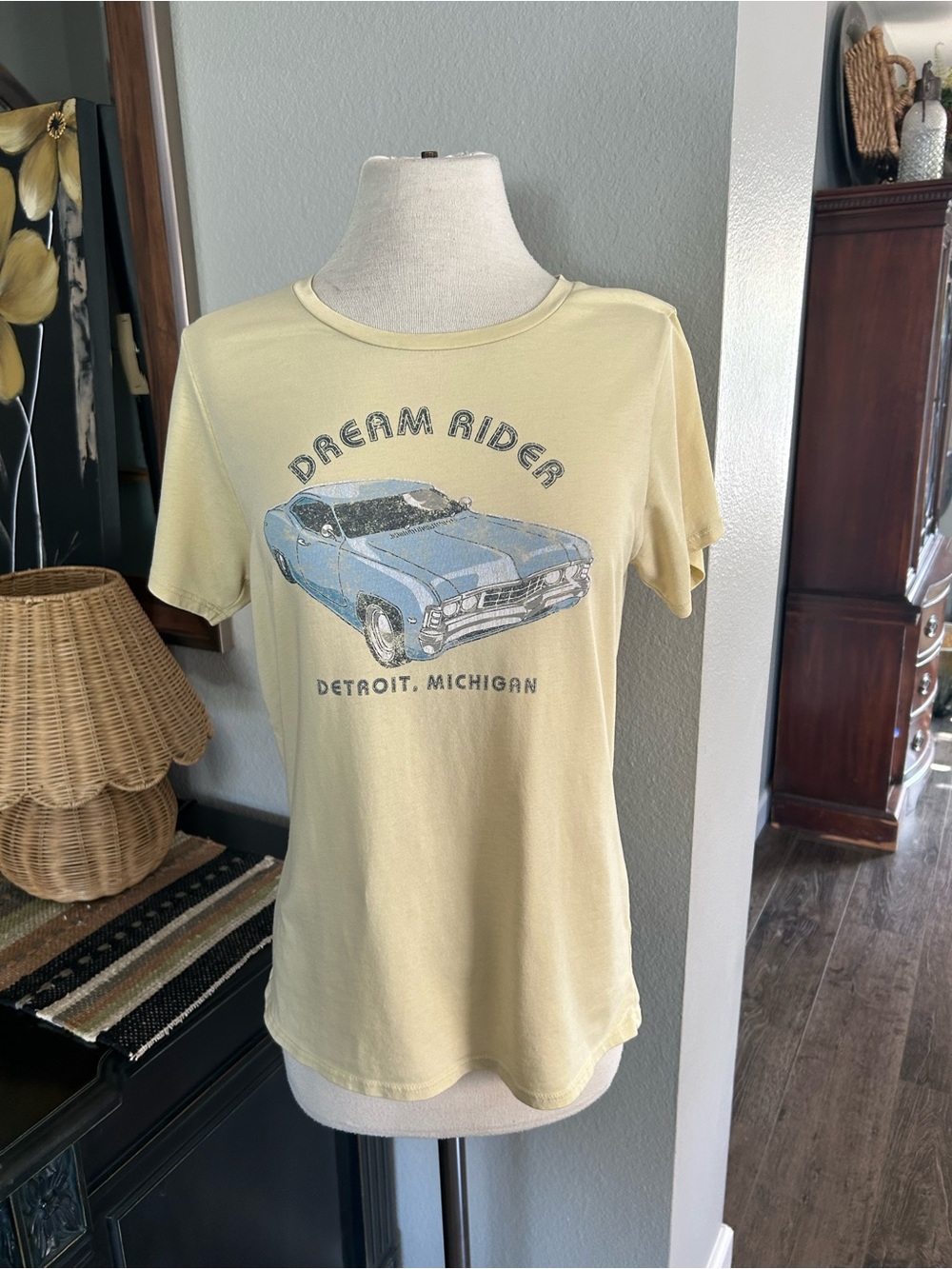 Full Tilt Pale Yellow Women's Tee